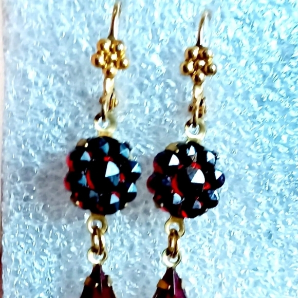 Czech Victorian Bohemian GARNET Rose Cut-Crystal Drop/Dangle Leverback Earrings - Picture 2 of 6